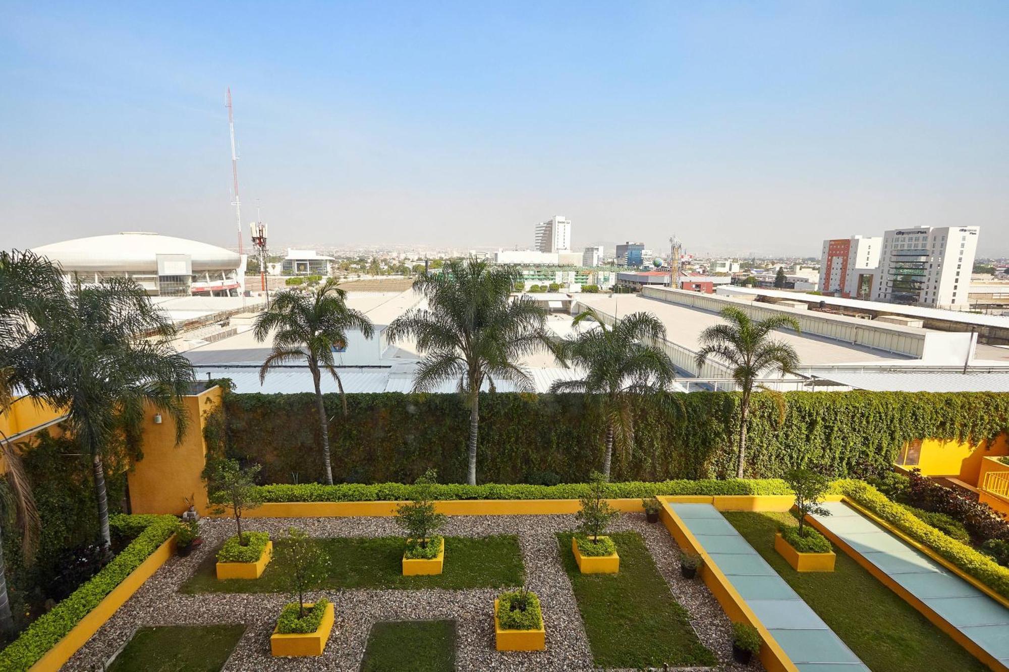 Courtyard By Marriott Leon At The Poliforum Dış mekan fotoğraf